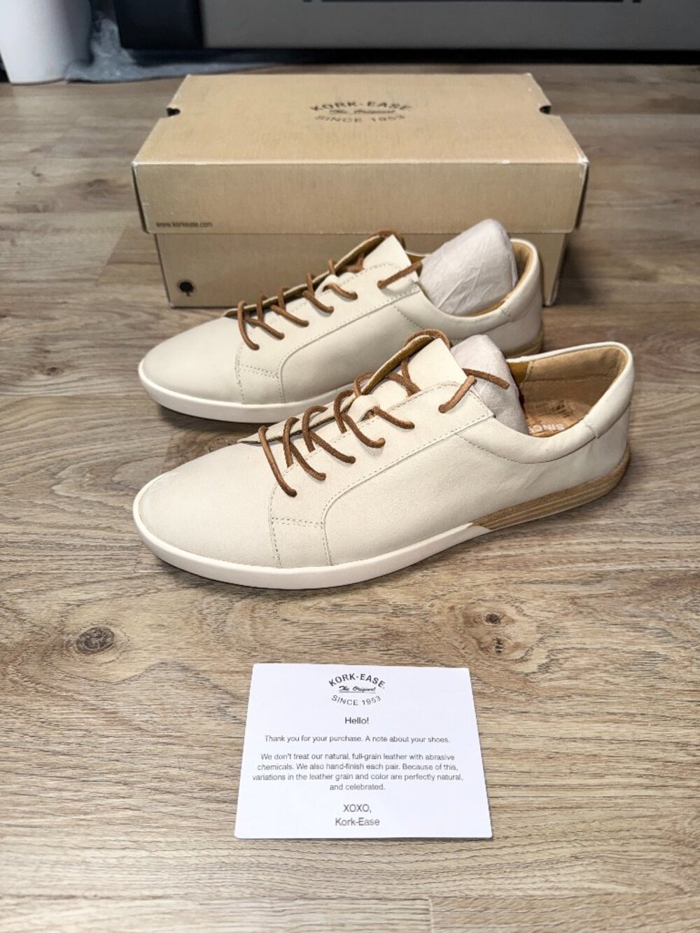 Women's 10 KORK-EASE Paislee Sneakers Shoes Beige Cream Fog Leather Cork Insole